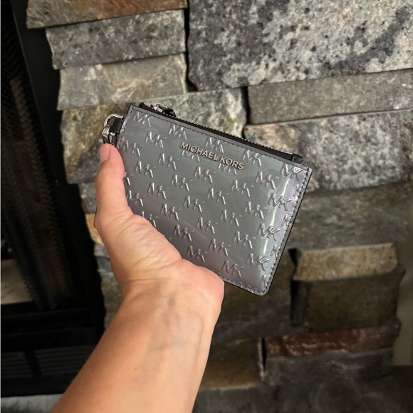 NWOT Michael Kors Logo Patent Leather Card Case Wallet Wristlet - Picture 6 of 13